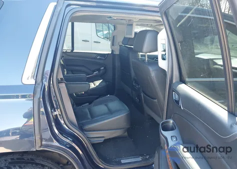 2017 Chevrolet Tahoe Premier z USA, uszkodzony, nr VIN 1GNSCCKC2HR323344